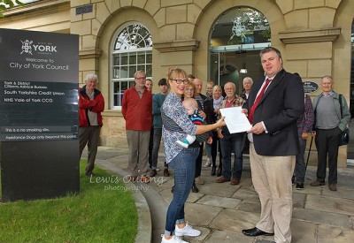 21455441602_c470712af9_z