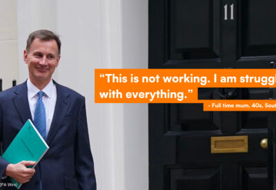 Chancellor Jeremy Hunt stands by 10 Downing St, next to text which says "this is not working, I am struggling with everything."